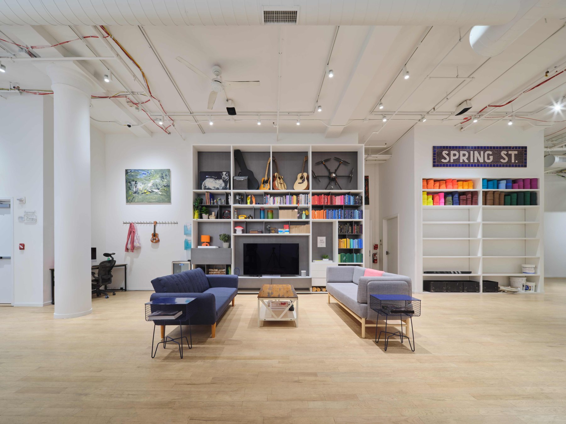 Client lounge